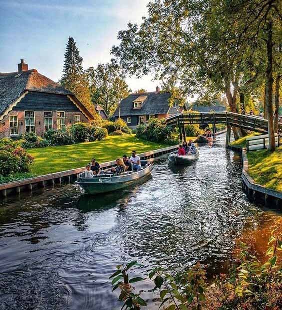 Giethoorn wonders of the Netherlands