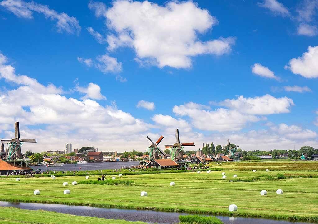 Zaanse Schans-Windmills and Dutch Traditions