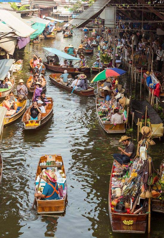 Thailand-floating-market